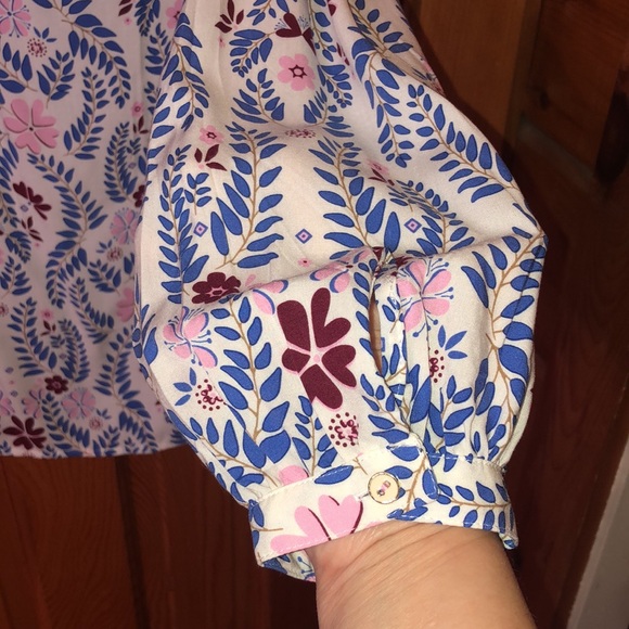 NWT Talbots floral top Size L - Picture 3 of 6